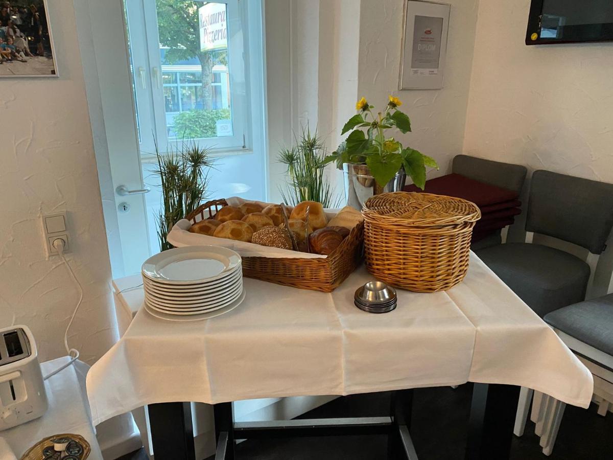 卡拉月神餐厅酒店 Marburg 外观 照片
